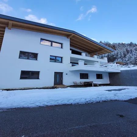 Apartment In Pitztal Near Glacier, Cleaning Included Oberlehn